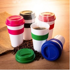 Copo plastico com tampa com Logo